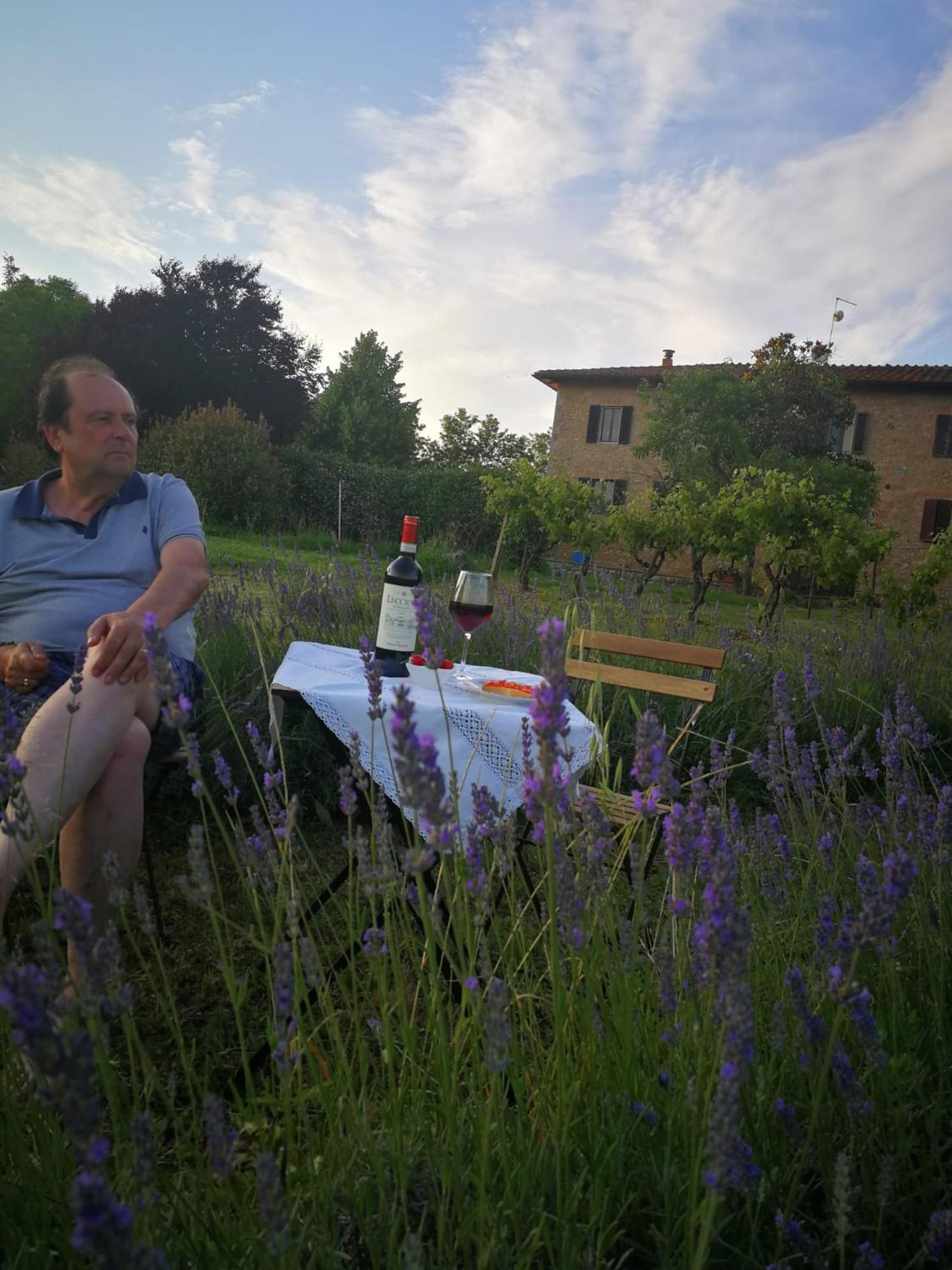 Claudia Vacanza Toscana - Appartamento Nocciolo- 10 Min Da Siena Malignano Buitenkant foto